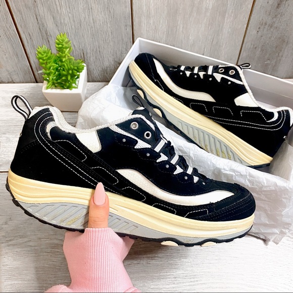 Skechers Shoes - Sketchers Shape Ups Toning Sneakers